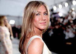 Jennifer Aniston bác bỏ thông tin nhận con nuôi