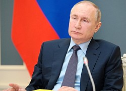 Putin tiêm liều vaccine Covid-19 thứ hai