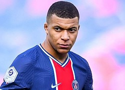 Trọng tài cười sau tình huống bắt việt vị với Mbappe