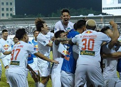 Vòng 9 V-League: HAGL thắng siêu kịch tính, Hà Nội giải hạn