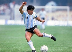 Đấu giá áo của cố danh thủ Diego Maradona