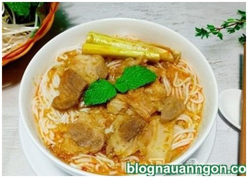 Đơn giản, dễ làm với món bún thịt heo cực ngon miệng cho bữa sáng !