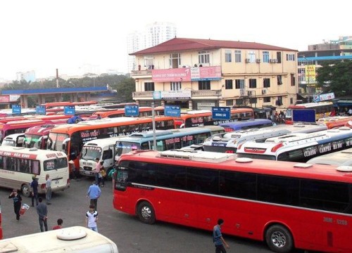 Hà Nội: Bỏ bến dài ngày, nhiều xe bị cắt 'lốt' hoạt động