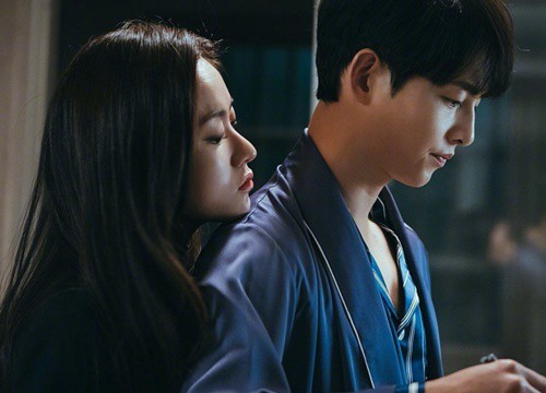 Hậu trường 'Vincenzo': Jeon Yeo Bin muốn gì cũng được Song Joong Ki chiều theo