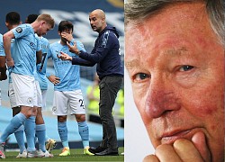 Jamie Carragher: Sir Alex đã sai về Manchester City!