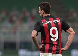 Mario Mandzukic gây ấn tượng với hành động đẹp