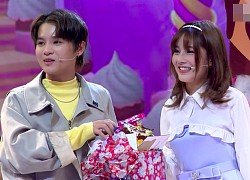 Phạm Đình Thái Ngân nhận rổ &#8220;gạch đá&#8221; khi đòi hôn bằng được nữ chính show hẹn hò rồi thẳng thừng từ chối!