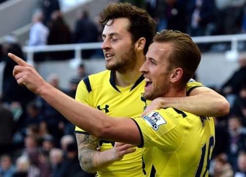 Bạn cùng lứa Harry Kane thay thế Mourinho dẫn dắt Tottenham