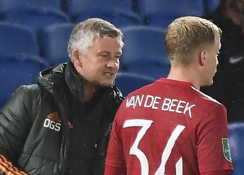 Fan MU tức giận với hành động vô tình của Solskjaer