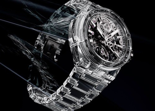 Hublot lần đầu ra mắt mẫu đồng hồ có dây đeo từ sapphire