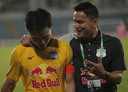 Nỗi đau của HLV Kiatisuk ở giải đấu kỳ lạ & thách thức sau màn thăng hoa tại V.League 2021