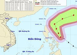 Siêu bão Surigae tiến sát Philippines, gió mạnh cấp 17