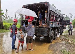 Siêu bão vào Philippines, gió giật 315 km/giờ