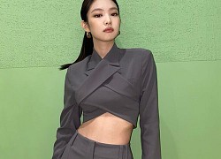 Jennie nhóm Blackpink kiêng muối giữ eo mỏng dính