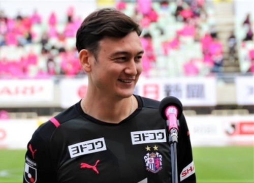 Văn Lâm nói gì sau buổi tập đầu tiên cùng CLB Cerezo Osaka?