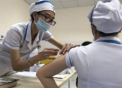 Khánh Hòa tiêm 6.800 liều vaccine COVID-19 trước 30-4