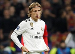 Real Madrid 'toang' tuyến giữa