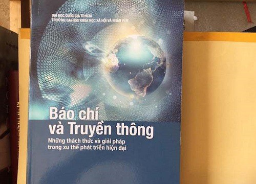 Sách Báo chí và Truyền thông của trường đại học bị thu hồi vì đạo văn