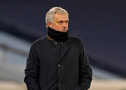 Tottenham vẫn để tên Mourinho sau khi sa thải