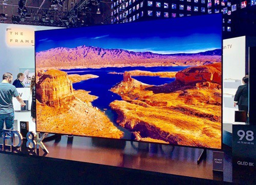 Giá TV 8K Samsung giảm hơn một tỷ đồng sau 2 năm