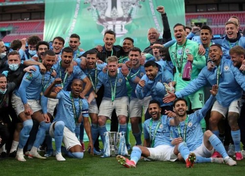 Hạ Tottenham, Man City lần thứ tư liên tiếp vô địch League Cup