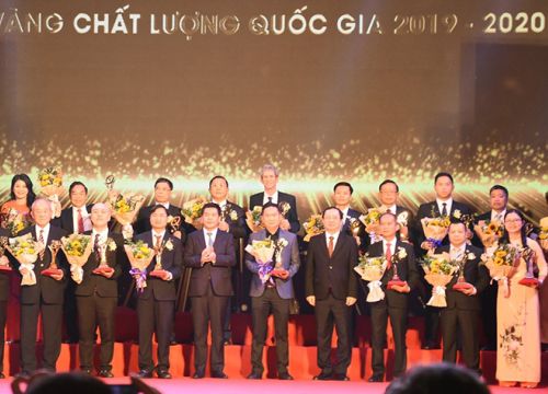 Phân bón Cà Mau nhận Giải vàng chất lượng quốc gia năm 2020