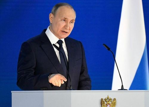 Putin 'lùi khỏi miệng hố' căng thẳng với phương Tây