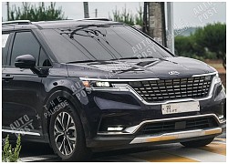 &#8216;Bộ đôi&#8217; Kia Sedona thế hệ mới lộ diện tại Ninh Bình