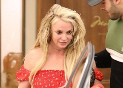 Cha Britney Spears nói con gái mất trí nhớ