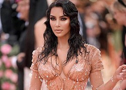 Kim Kardashian khoe eo nhỏ tới ngỡ ngàng