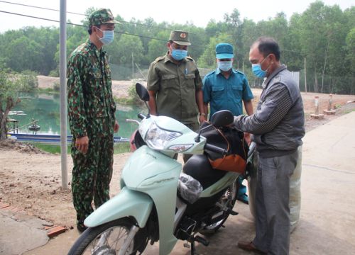 Tăng cường hàng trăm cán bộ, chiến sĩ cho các tuyến biên giới phòng dịch Covid-19