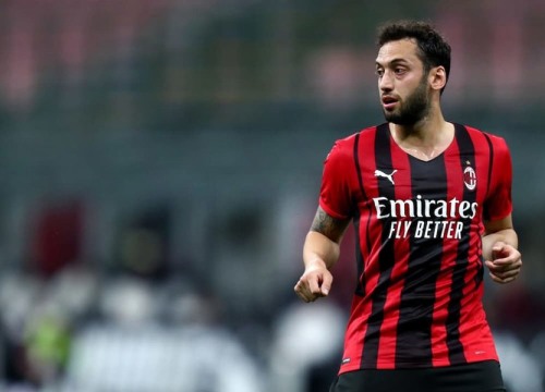 MU đàm phán Saul, Liverpool ký Calhanoglu