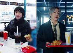 Năm xưa rón rén đi ăn, mười mấy năm sau cậu bé thành idol tự cho ra suất ăn McDonald's riêng khiến triệu fan thế giới náo loạn giành giật