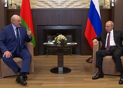 Tổng thống Belarus gặp Putin, tố phương Tây 'gây rối'