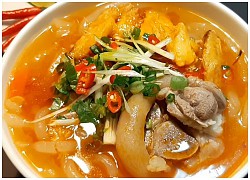 Cách nấu bánh canh cua giò heo thơm ngon, xuýt xoa với nước dùng ngọt thanh