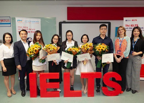 Điểm danh hai gương mặt Gen Z tỏa sáng tại kỳ thi tài năng IELTS