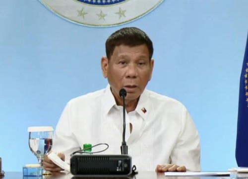 Duterte nói phán quyết Biển Đông là 'giấy lộn'