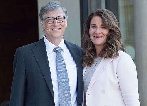 Phản ứng bất ngờ của dân mạng Twitter khi tỷ phú Bill Gates tuyên bố ly hôn: Anh độc thân rồi, có là của em không?