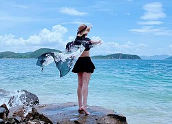 Phi Nhung hiếm hoi khoe dáng với bikini