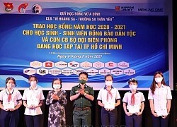 Trao học bổng cho học sinh, sinh viên đồng bào dân tộc thiểu số và con em Bộ đội Biên phòng