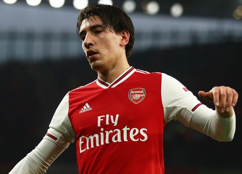 Bellerin dẫn đầu đợt 'xả hàng' của Arsenal