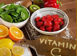 Có nên bổ sung vitamin C để thanh nhiệt?