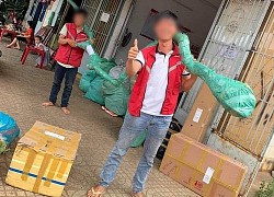 Đơn hàng &#8220;dài như cái cây&#8221; khiến shipper tái mặt: Hai người khiêng vẫn chật vật