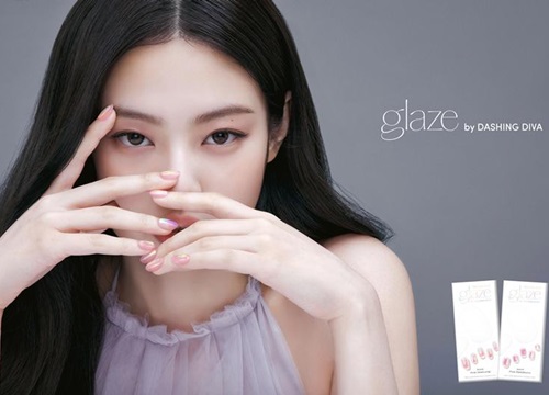 Jennie BLACKPINK được tung ảnh quảng cáo nail mới, ngay lập tức lại bị so sánh với Suzy