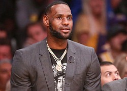 LeBron James và dàn cầu thủ bóng rổ ăn mặc sành điệu