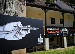 Miễn phí tiêm vaccine tại lâu đài Ma cà rồng