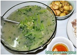 Ngọt lành món canh bầu nấu hến giải nhiệt, thanh lọc cơ thể!