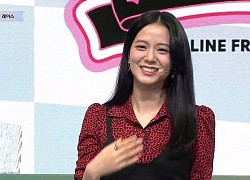 Stylist BLACKPINK bị K-net chê xuống phong độ, để Jisoo diện đồ như "bà thím"