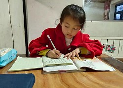 Cô bé nông thôn với nụ cười chao đảo MXH, công ty trả 3 tỉ ký hợp đồng vẫn bị phụ huynh từ chối, tuổi thơ con rốt cuộc đáng giá bao nhiêu?