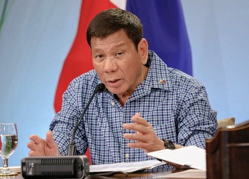 Duterte nói không rút tàu dù có bị Trung Quốc 'sát hại'
